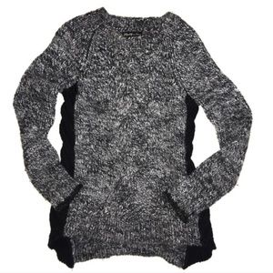 Elizabeth and James chunky knit pullover sweater